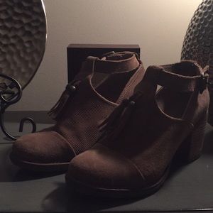 Suede booties with wooden heel